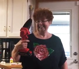 Wood Ranger Mini Chainsaw user Maria L.